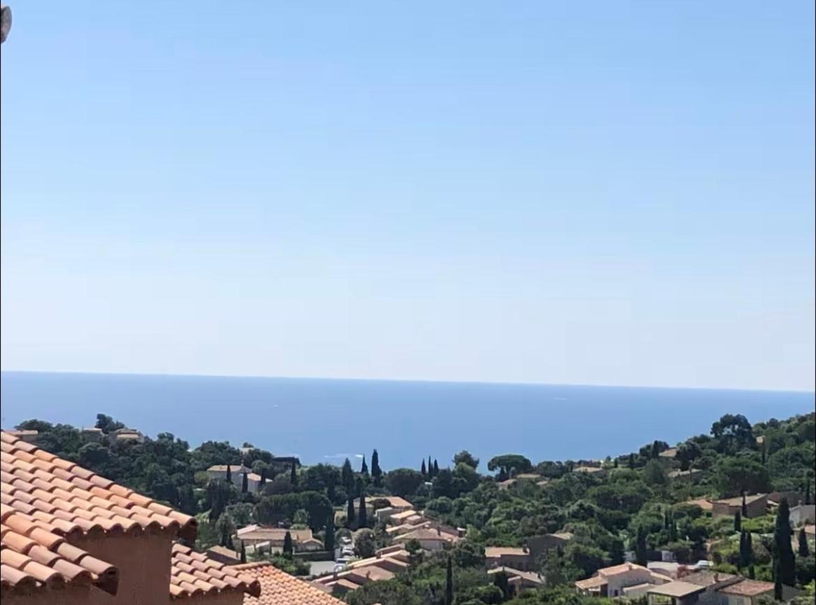 Appartement Terrasse De 30M2 Vue Mer Panoramique 1 Chambre à Cavalaire-sur-Mer Extérieur photo