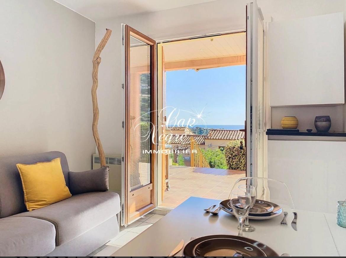 Appartement Terrasse De 30M2 Vue Mer Panoramique 1 Chambre à Cavalaire-sur-Mer Extérieur photo